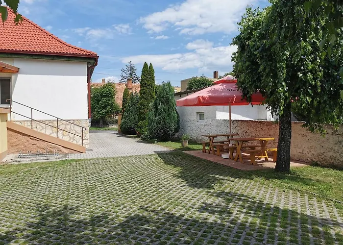 Glázer-szálló Tapolca